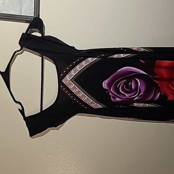 Dress - Picture 2 of 4